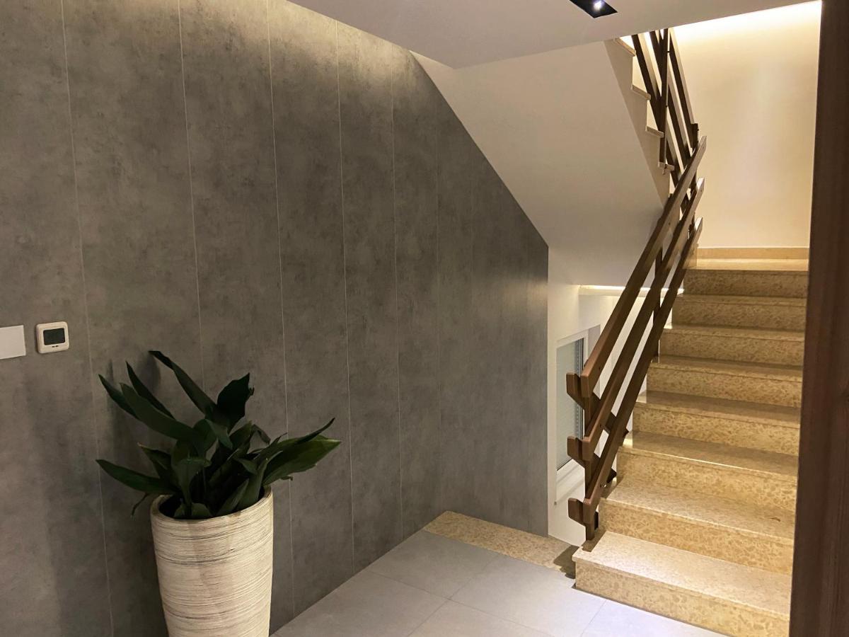 נובליה Apartments Tomislav מראה חיצוני תמונה