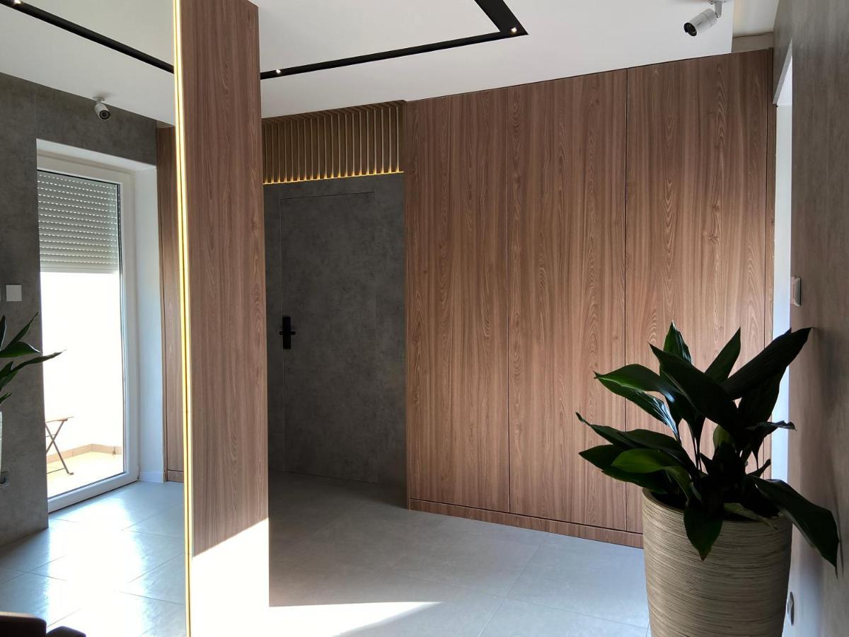 נובליה Apartments Tomislav מראה חיצוני תמונה