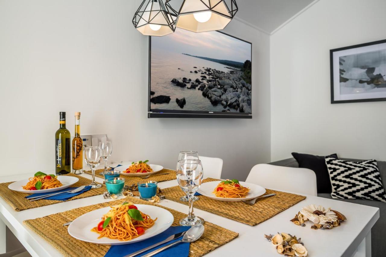 נובליה Apartments Tomislav מראה חיצוני תמונה