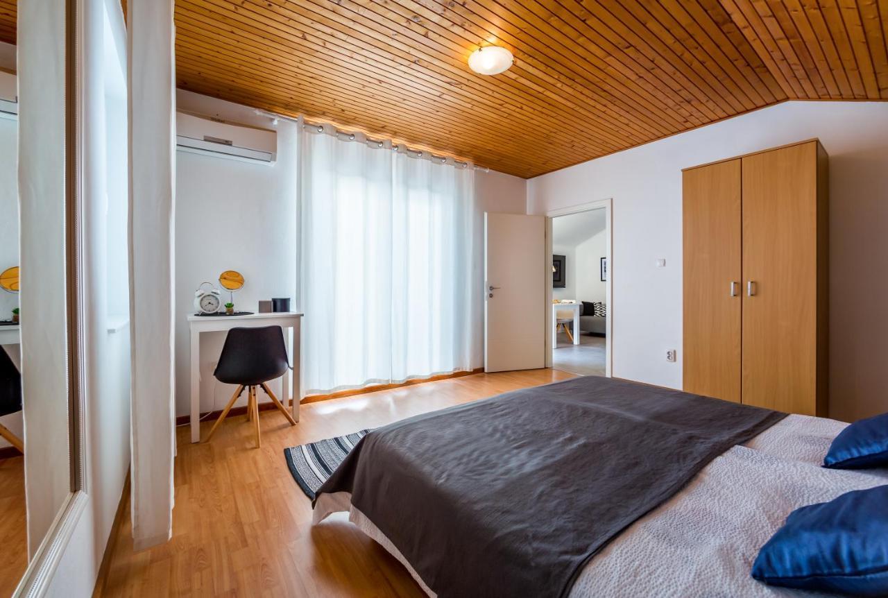 נובליה Apartments Tomislav מראה חיצוני תמונה
