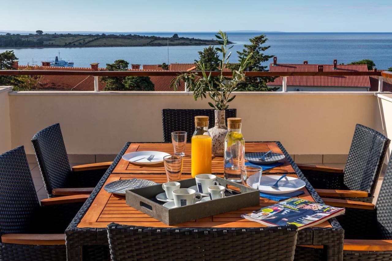 נובליה Apartments Tomislav מראה חיצוני תמונה